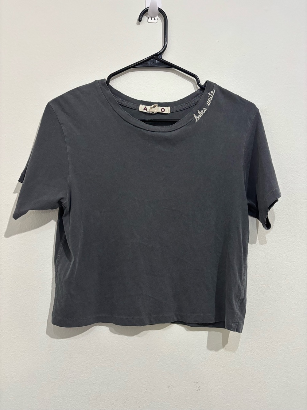 AMO Distressed "Babes Unite" Tee XS